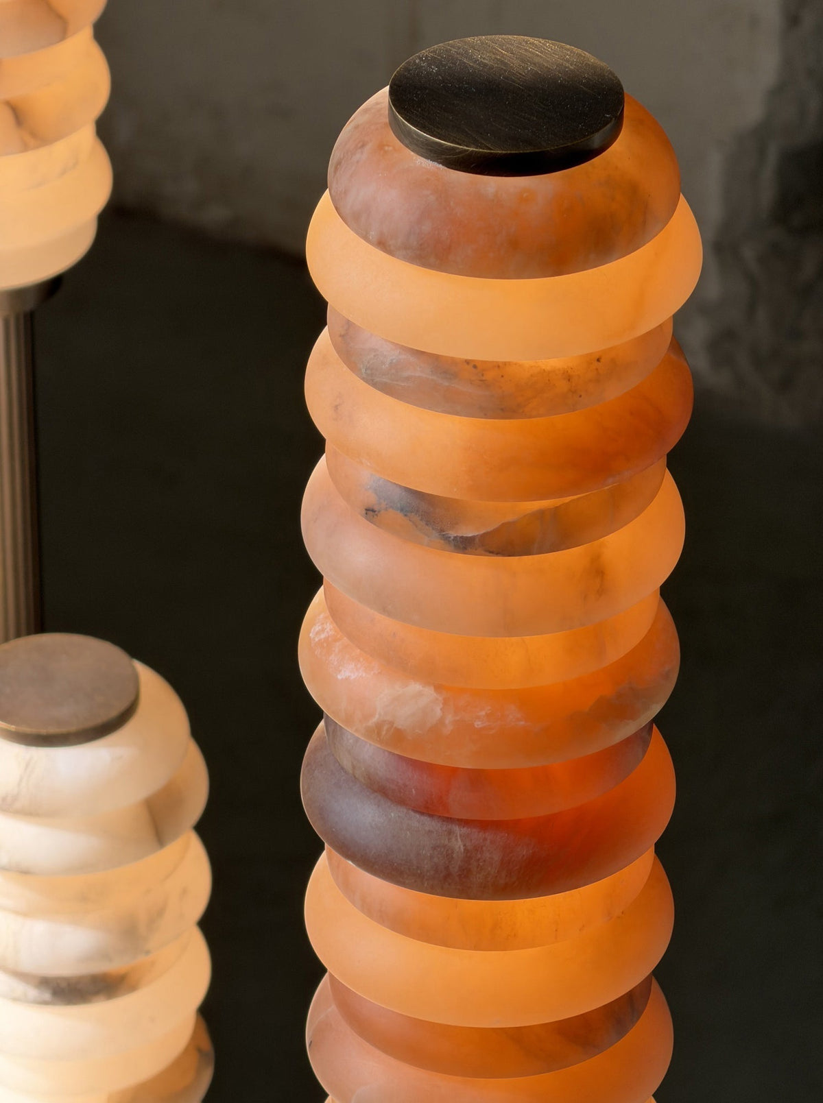 Albuira Alabaster-Tischleuchte