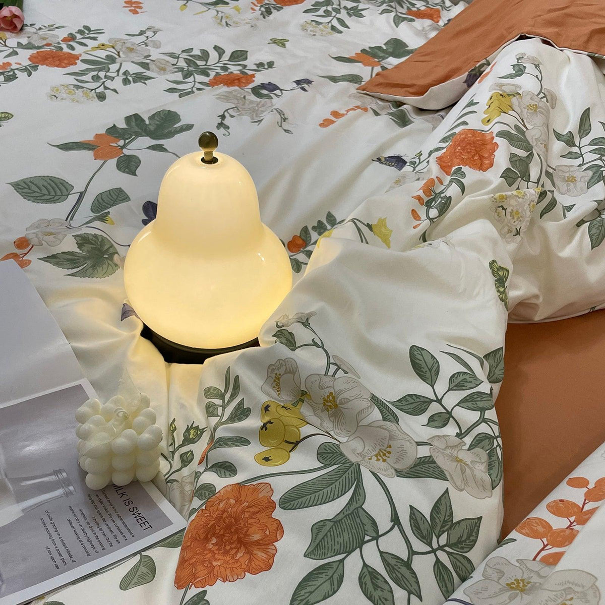 Lumaic Tischleuchte aus Glas mit whimsischem Design