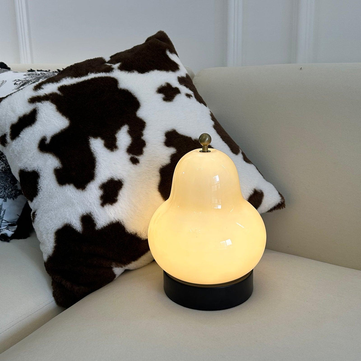 Lumaic Tischleuchte aus Glas mit whimsischem Design
