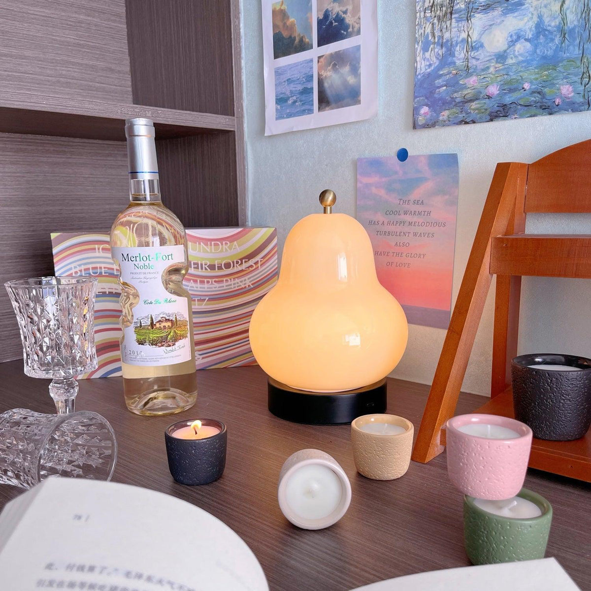 Lumaic Tischleuchte aus Glas mit whimsischem Design