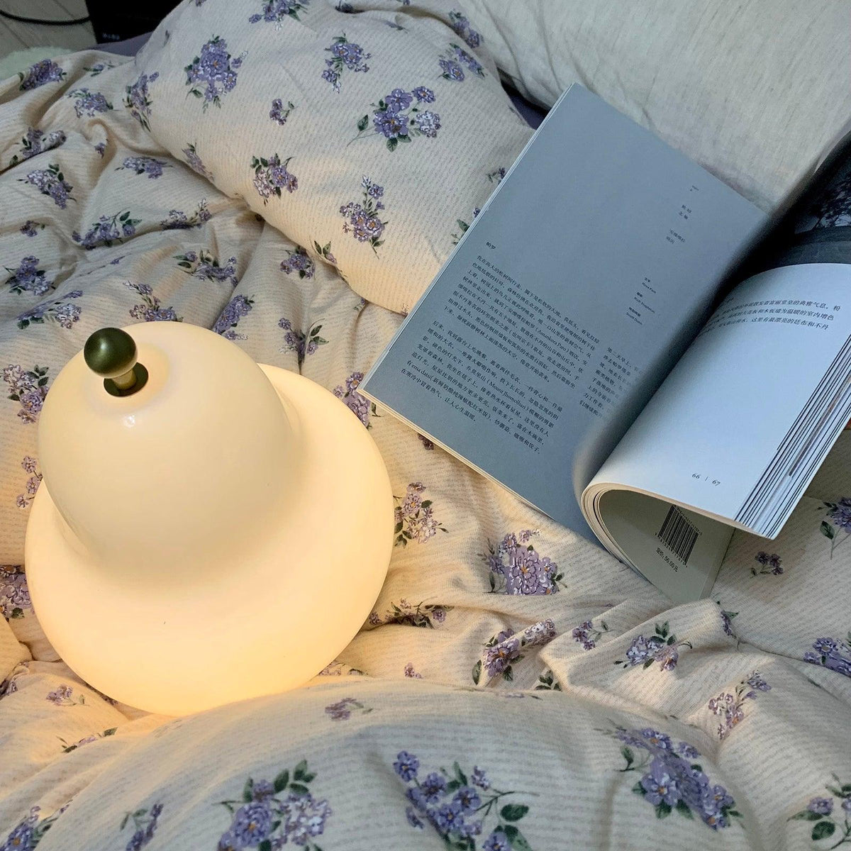 Lumaic Tischleuchte aus Glas mit whimsischem Design