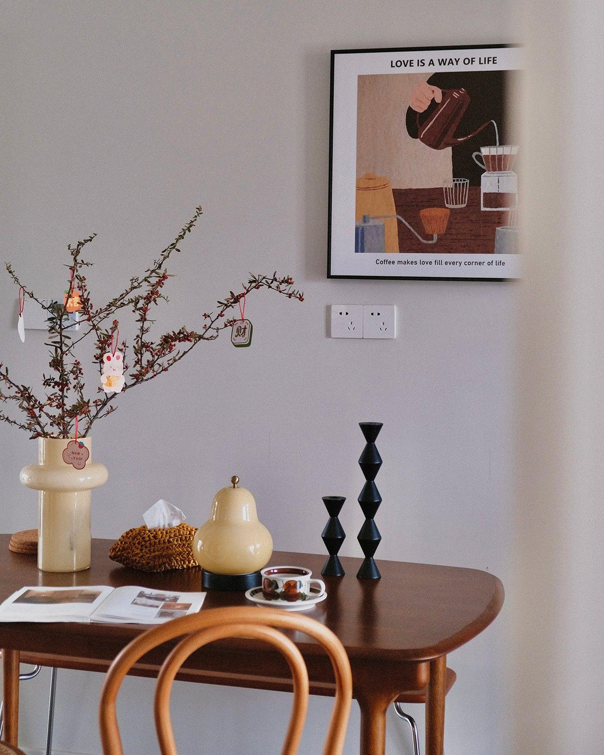 Lumaic Tischleuchte aus Glas mit whimsischem Design