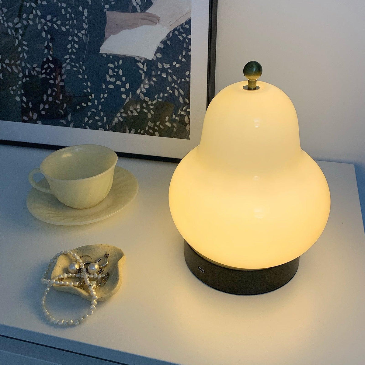 Lumaic Tischleuchte aus Glas mit whimsischem Design