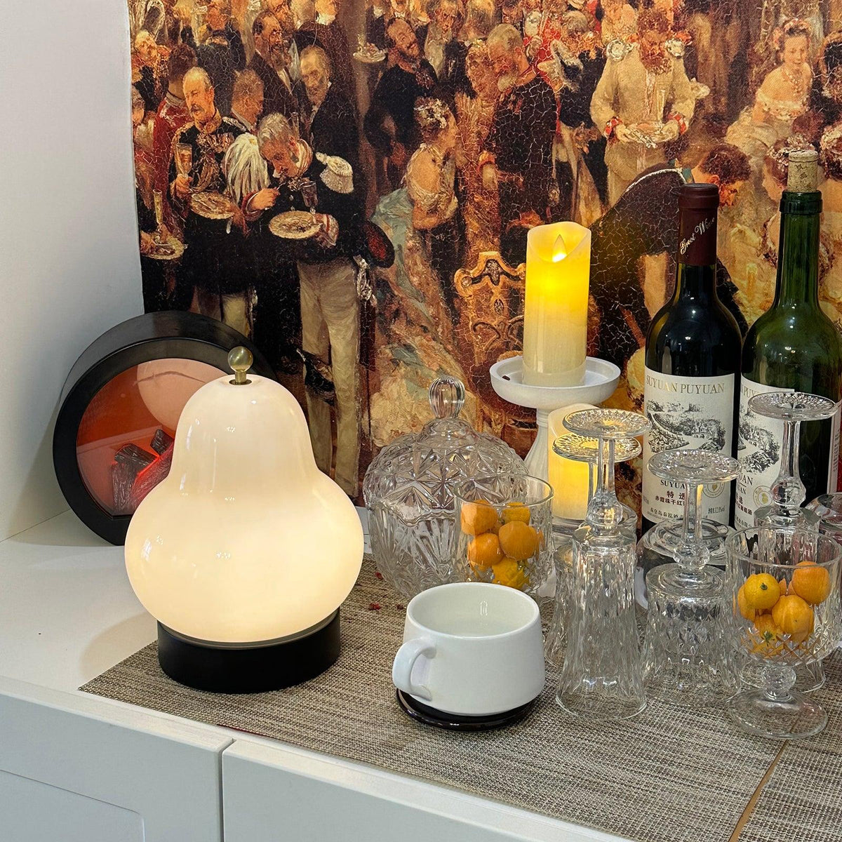Lumaic Tischleuchte aus Glas mit whimsischem Design