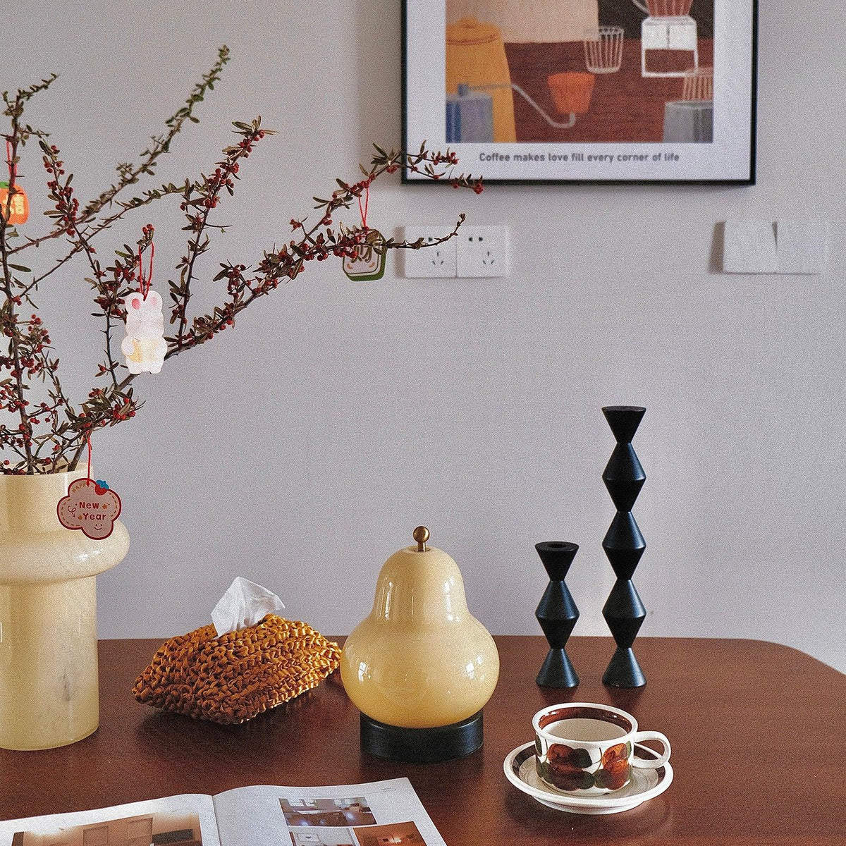 Lumaic Tischleuchte aus Glas mit whimsischem Design