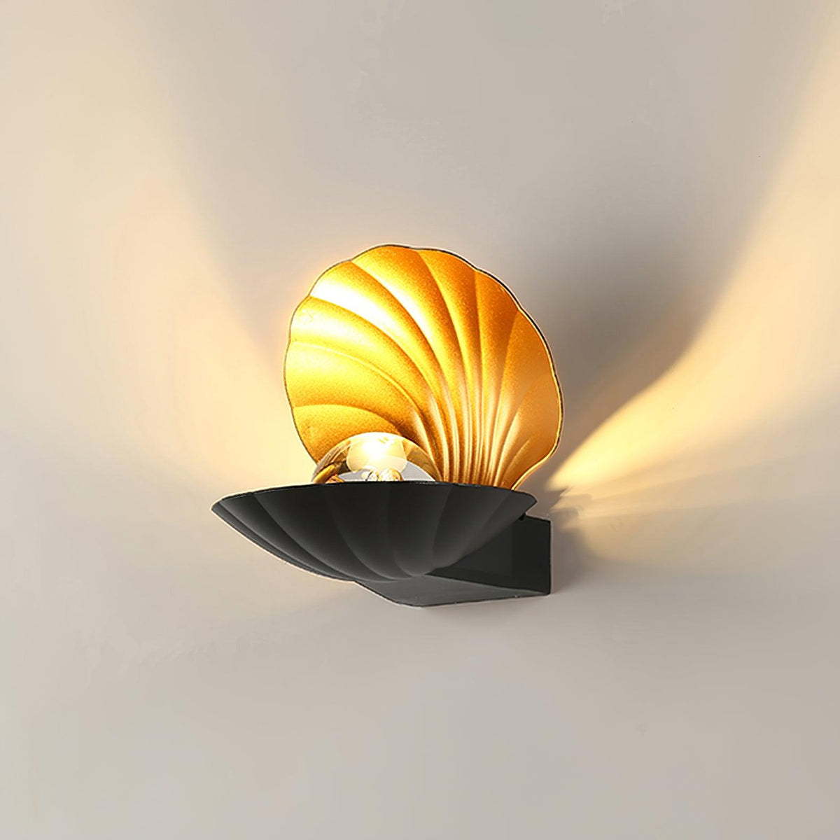 Lumieria Wandleuchte Pearl Clam