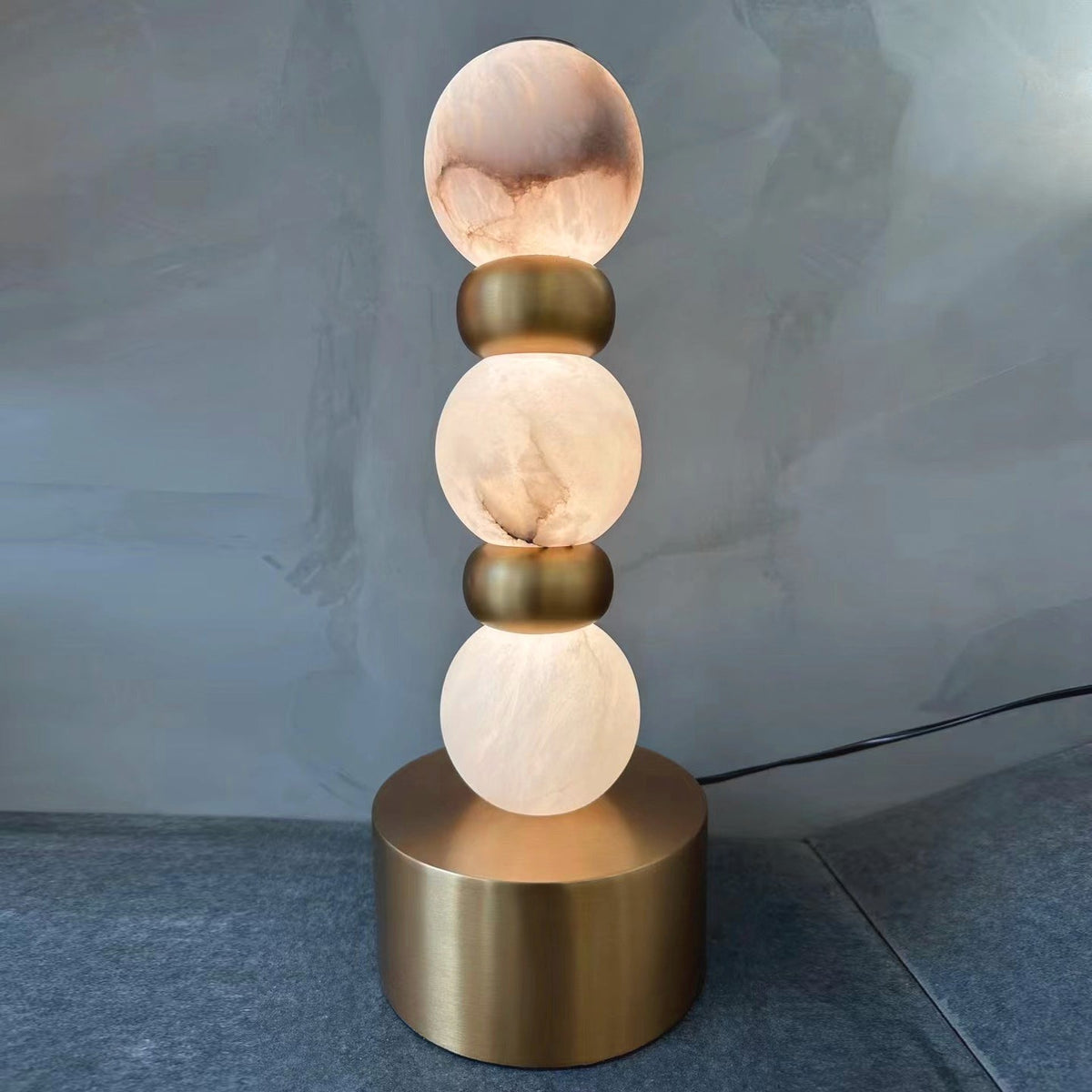 Altnal Messing-Tischlampe