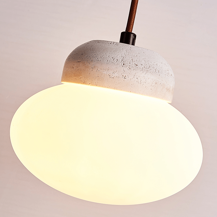 Sora Pendelleuchte in Kieselsteinform
