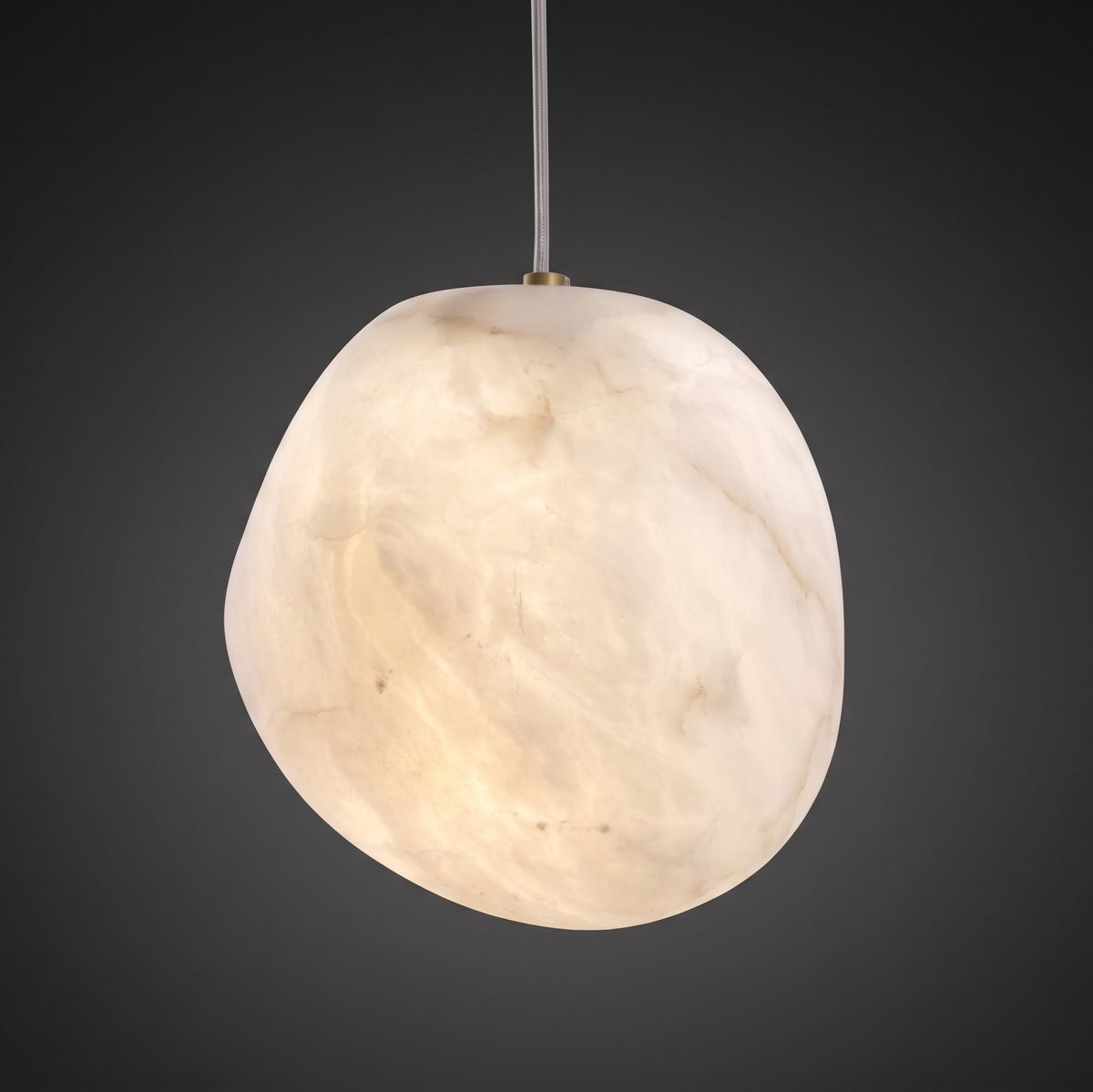 Nivisaya Pendelleuchte in Kieselsteinform aus Alabaster