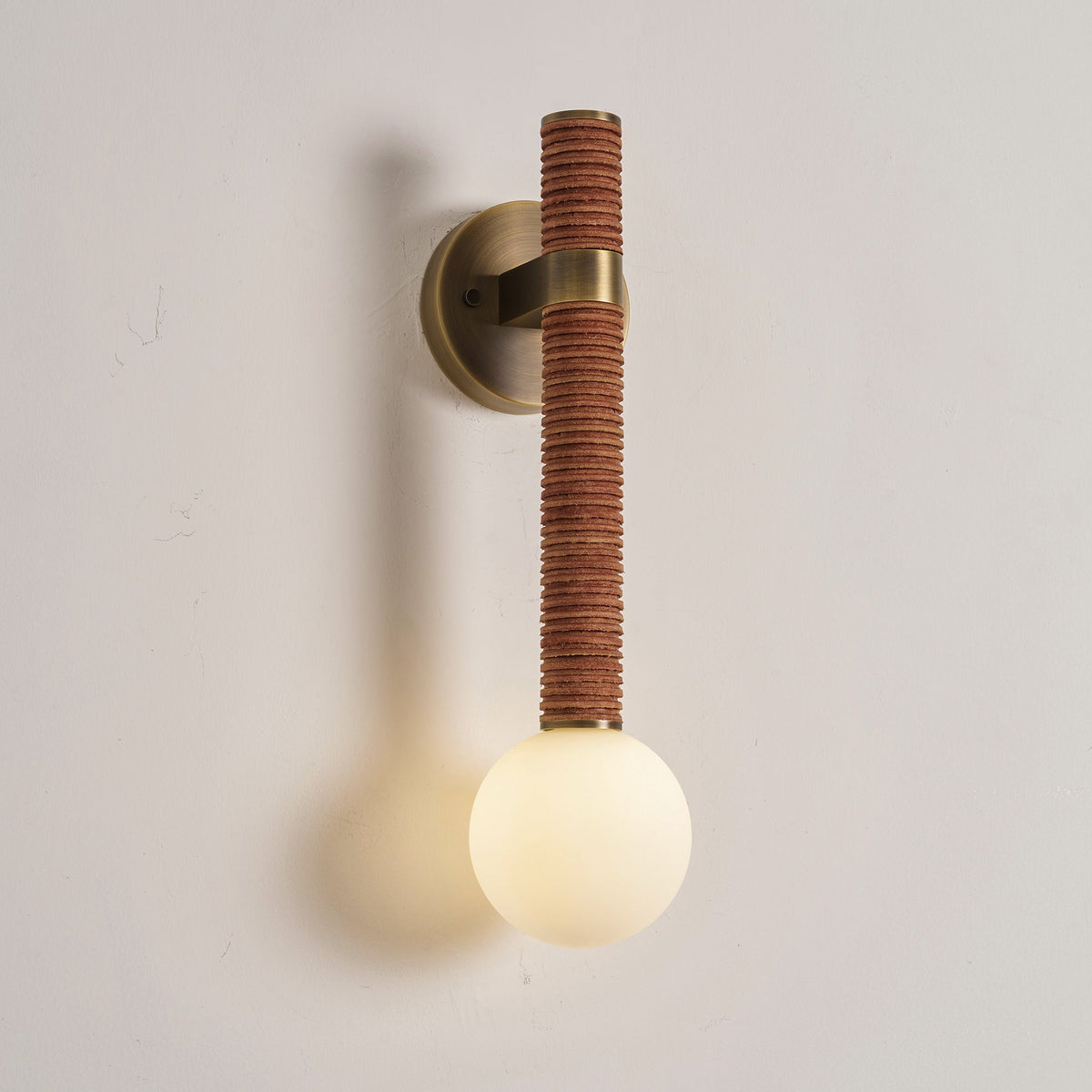 Cordelia Wandleuchte Antique Brass & Braun