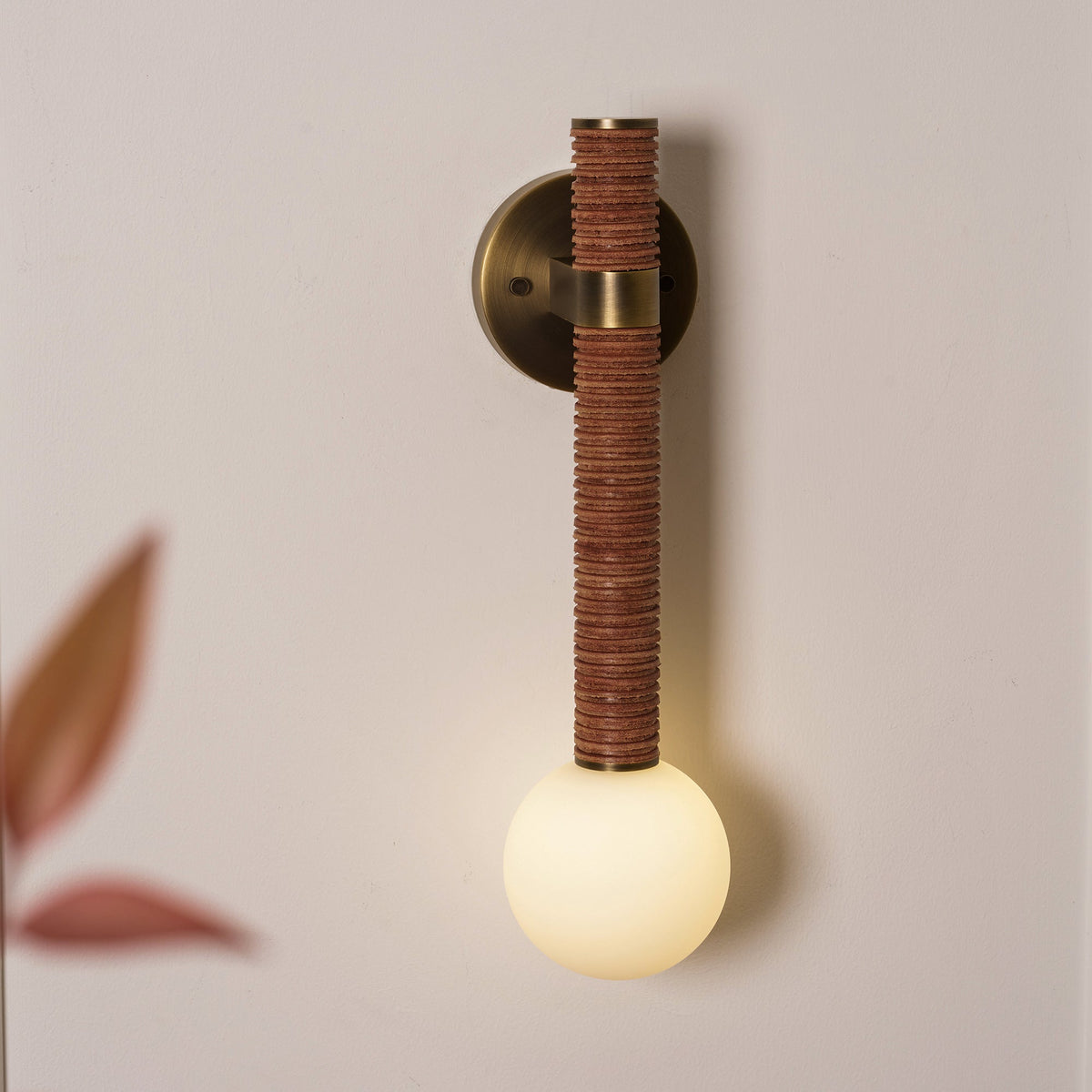 Cordelia Wandleuchte Antique Brass & Braun