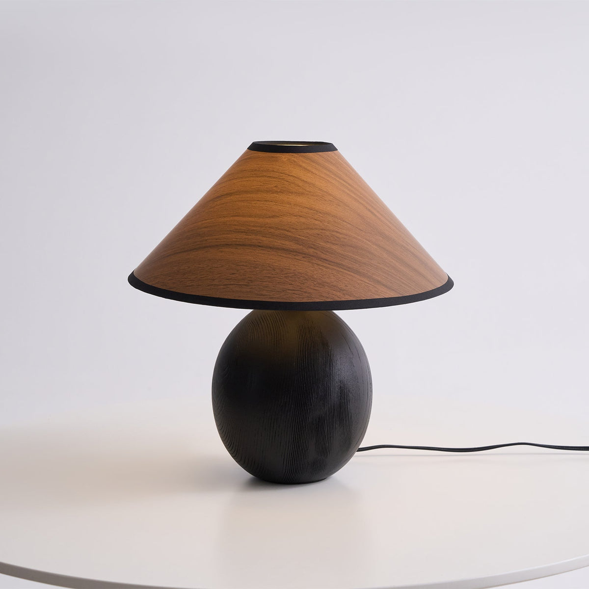 Calenena Tischleuchte Kegelorganisch Modern Schlafzimmer | Cielum