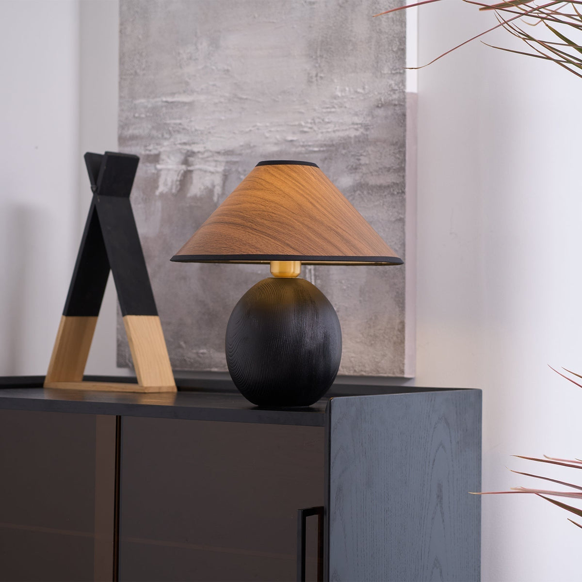 Calenena Tischleuchte Kegelorganisch Modern Schlafzimmer | Cielum