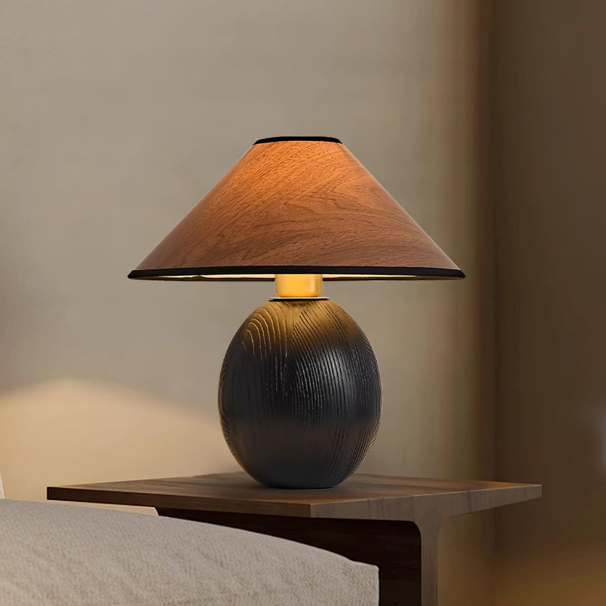 Calenena Tischleuchte Kegelorganisch Modern Schlafzimmer | Cielum