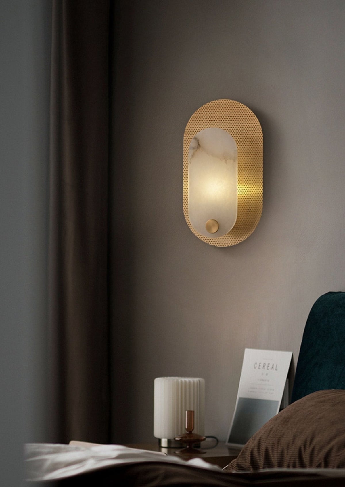 Perforated Oval Alabaster Wandleuchte