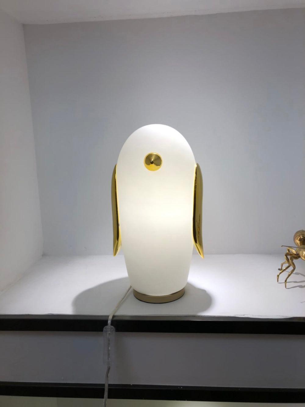 Marvelian Tischlampe in whimsischer Form