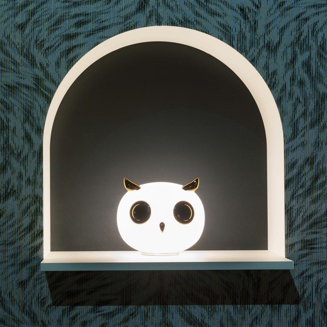 Marvelian Tischlampe in whimsischer Form
