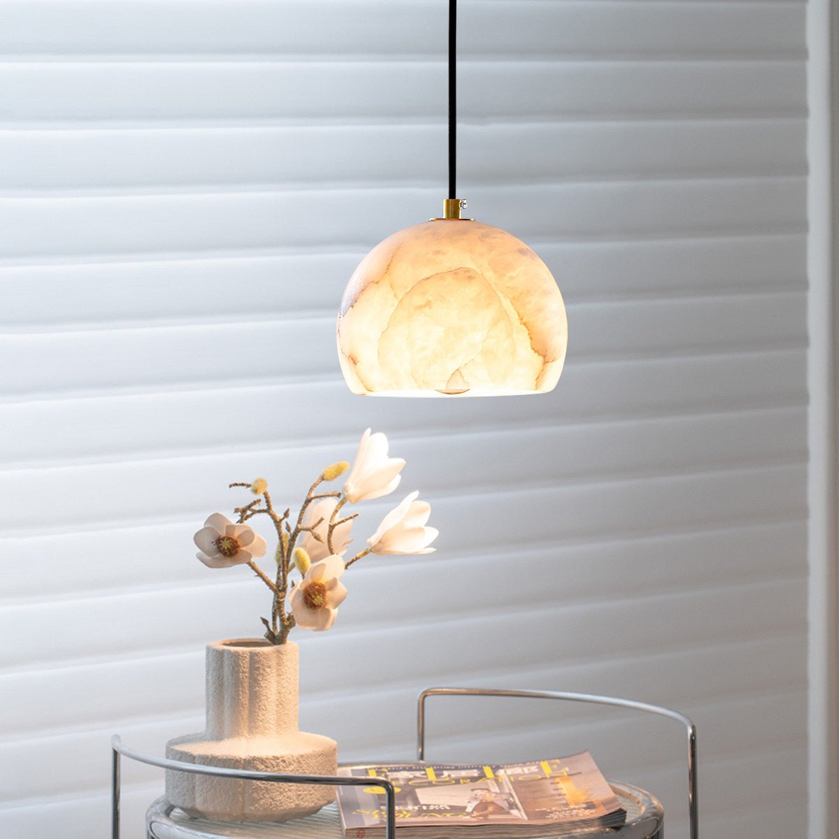 Nerea Kronleuchter aus Alabaster in Kuppelform