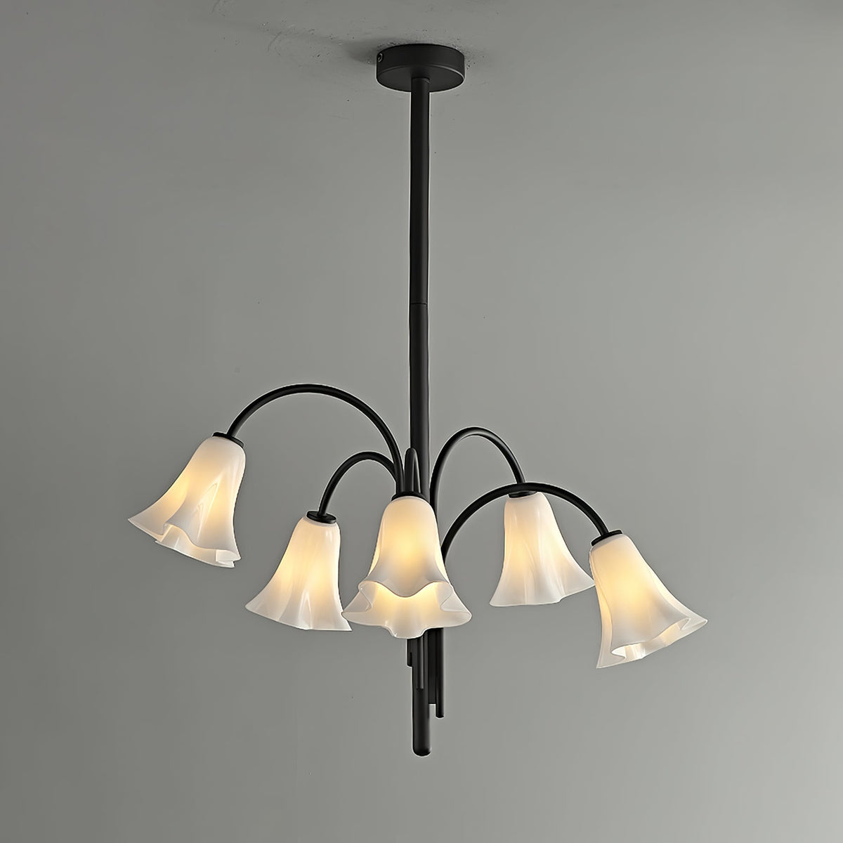 Lioreriel Kronleuchter Blossom Petal aus Glas mit geschwungenen Armen