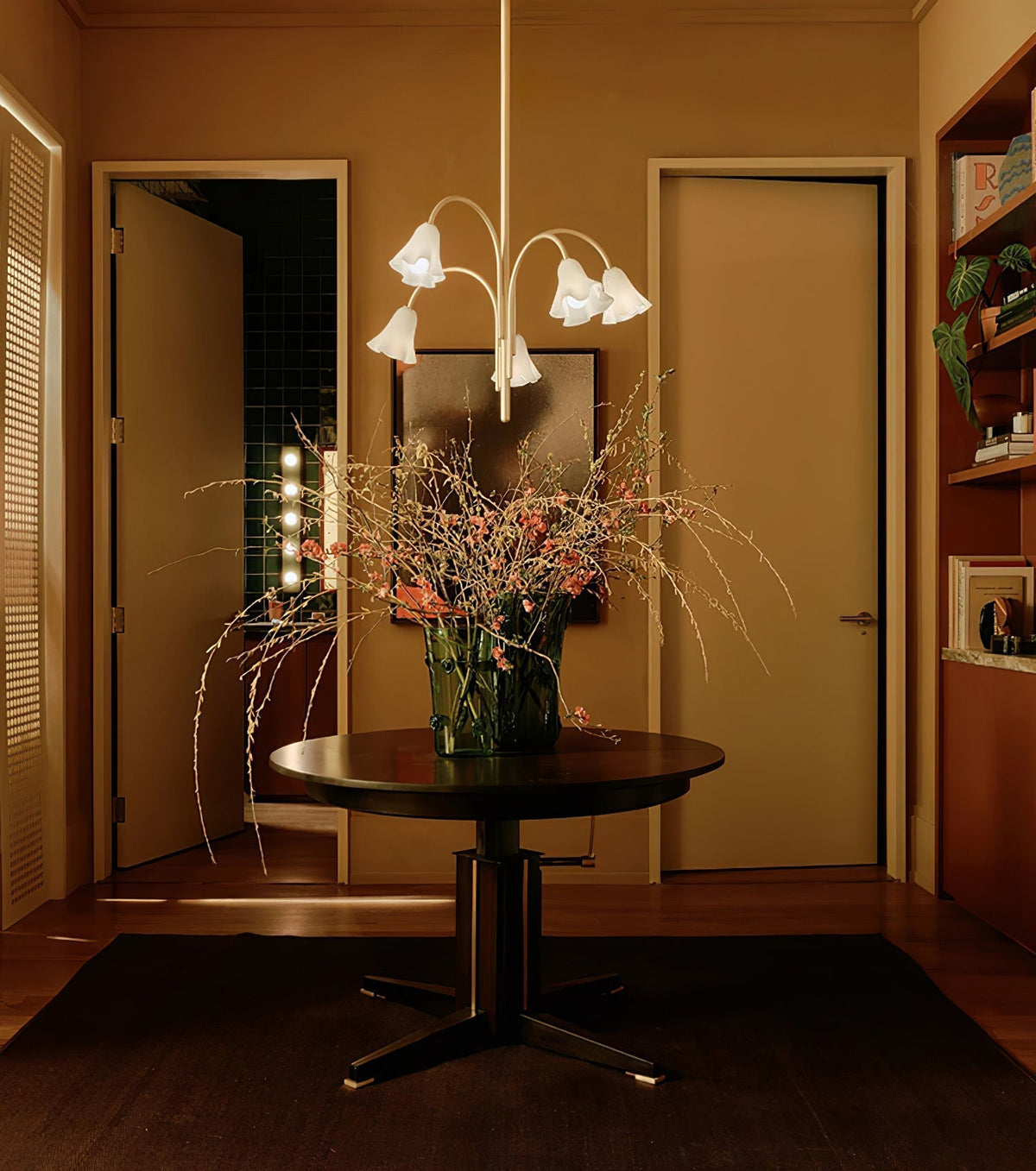 Lioreriel Kronleuchter Blossom Petal aus Glas mit geschwungenen Armen
