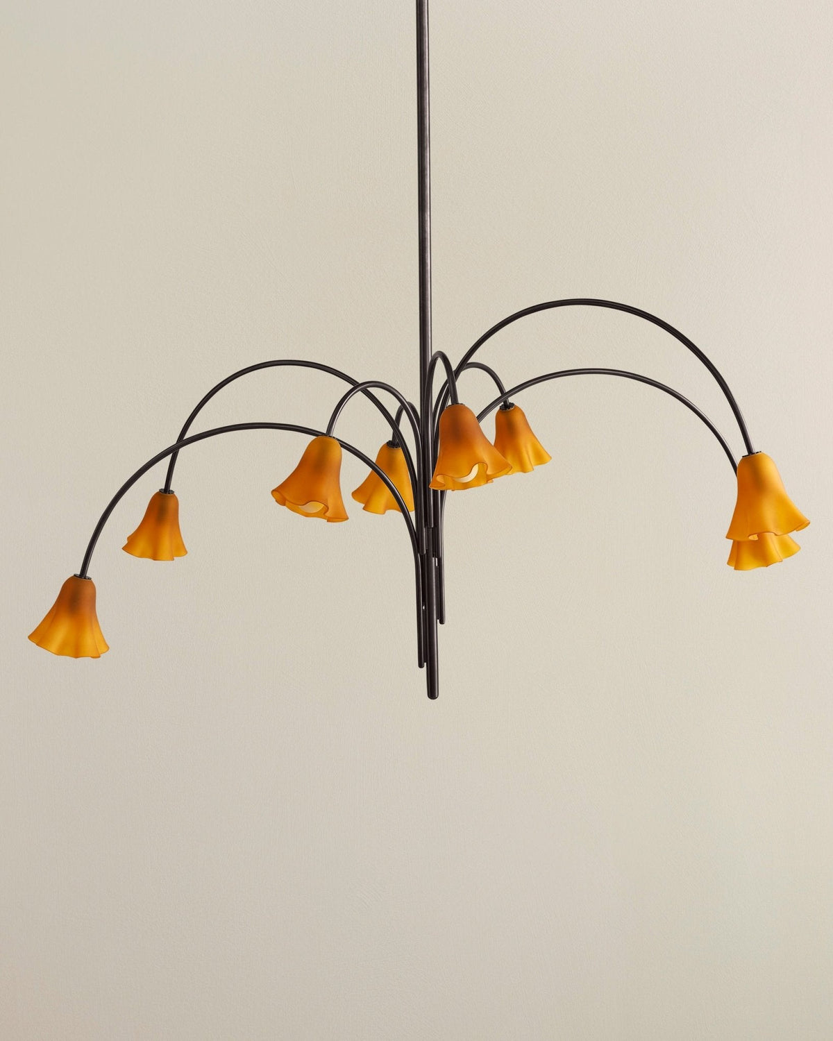 Lioreriel Kronleuchter Blossom Petal aus Glas mit geschwungenen Armen
