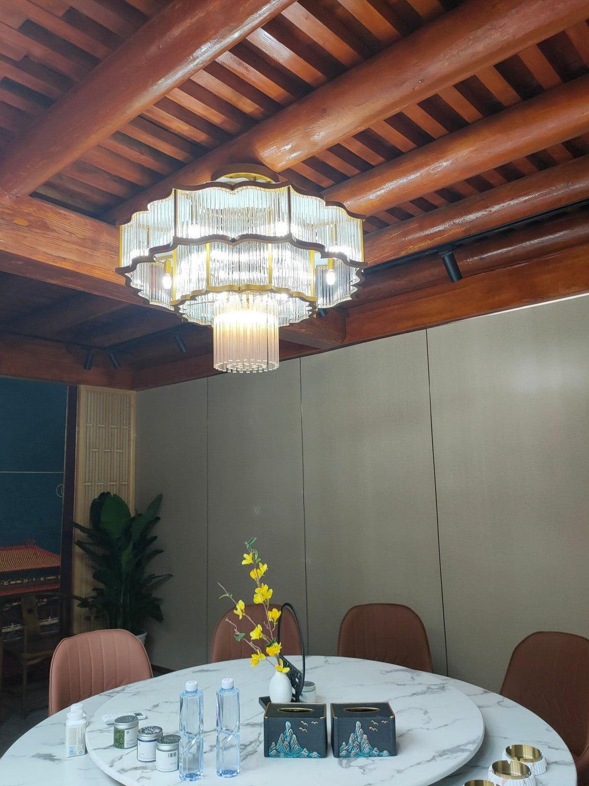 Eirelaine Kronleuchter Gold Schwarz Glas