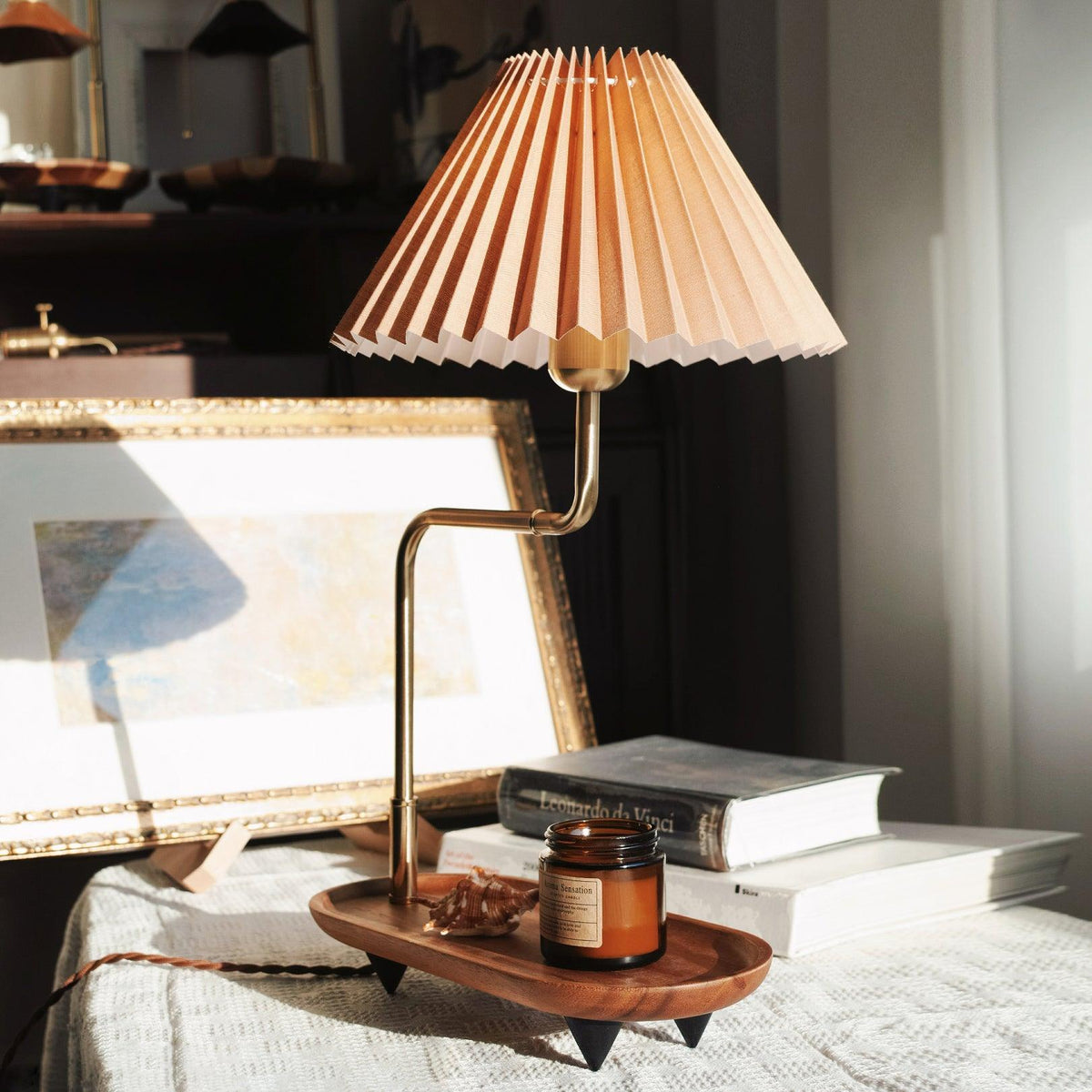 Rinenina Tischleuchte aus Holz und Stoff im Vintage-Stil