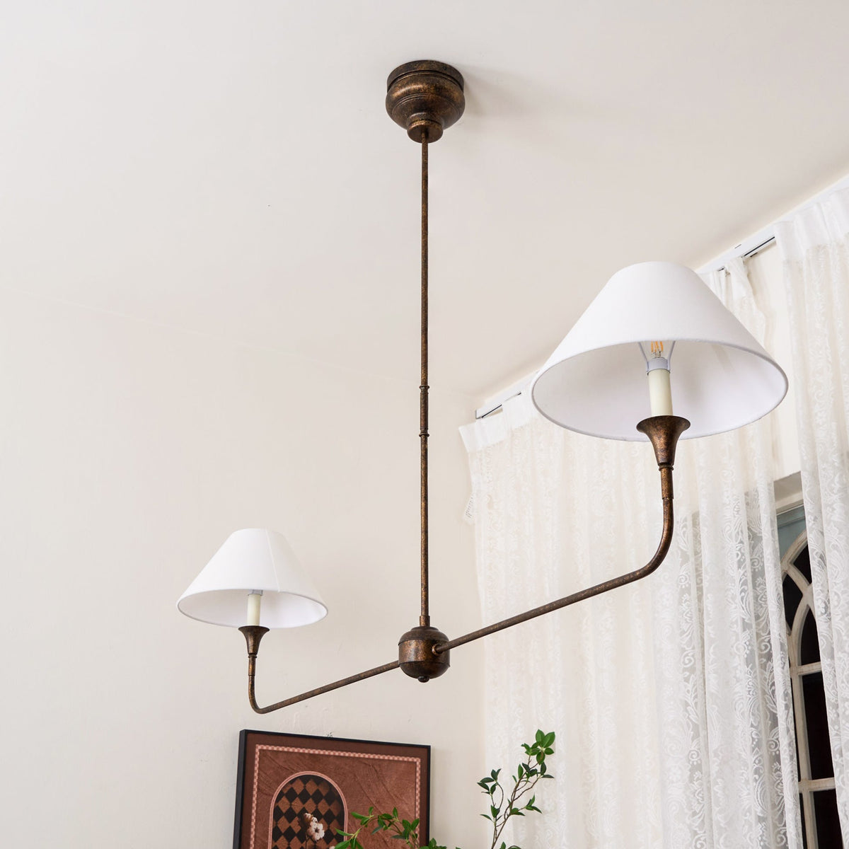 Norli Moderner linearer LED-Kronleuchter aus Metall