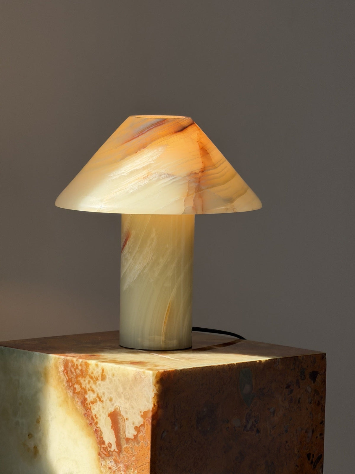 Pillar Stone Tischleuchte Cyan Onyx