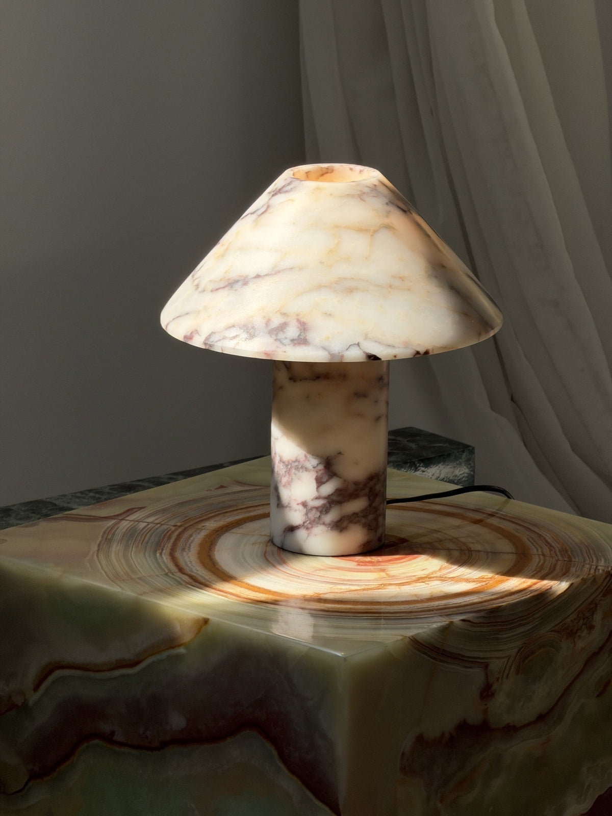 Pillar Stone Tischleuchte Cyan Onyx