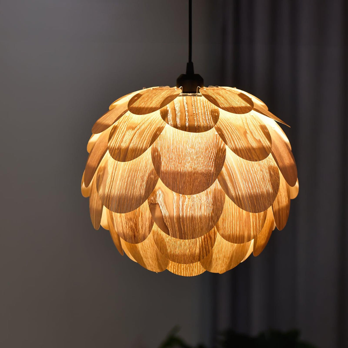 Wlara moderne Pendelleuchte aus Holz