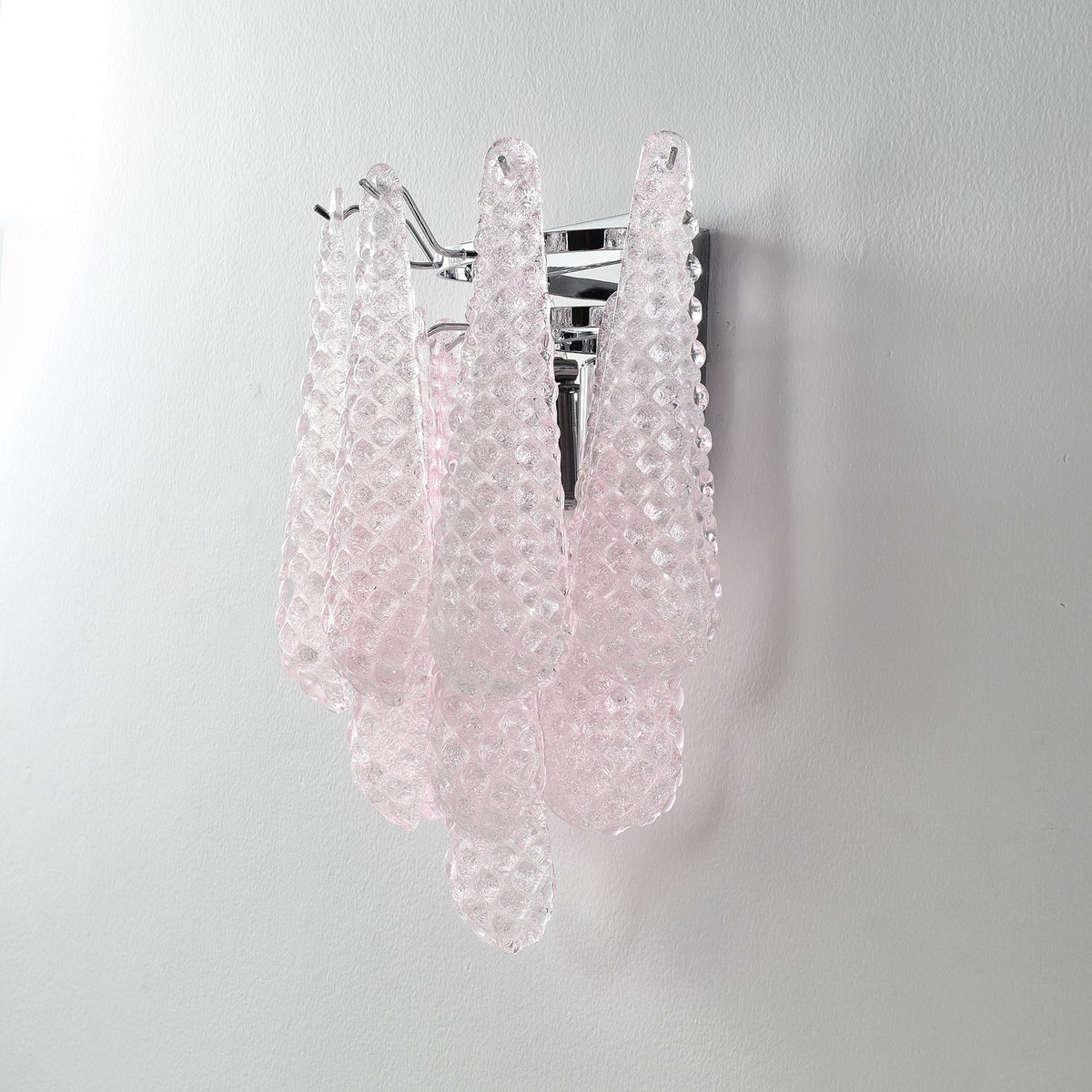 Eirelora Wandleuchte aus rosa Waffelglas im modernen Stil