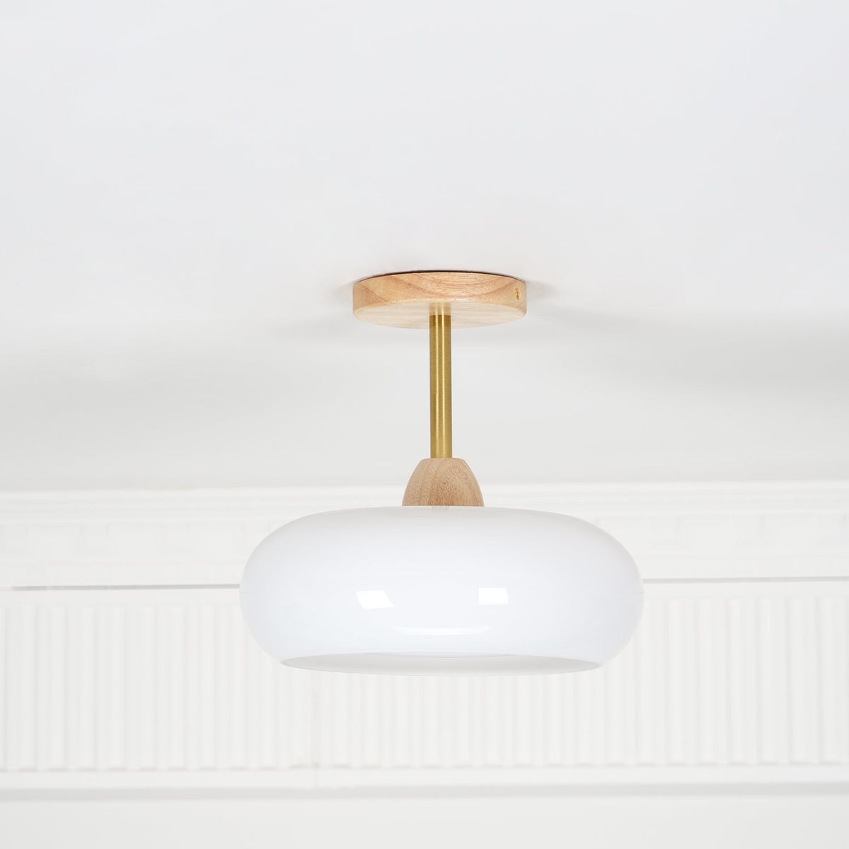 Aldaline Deckenleuchte aus Glas und Holz mit Lampenschirm