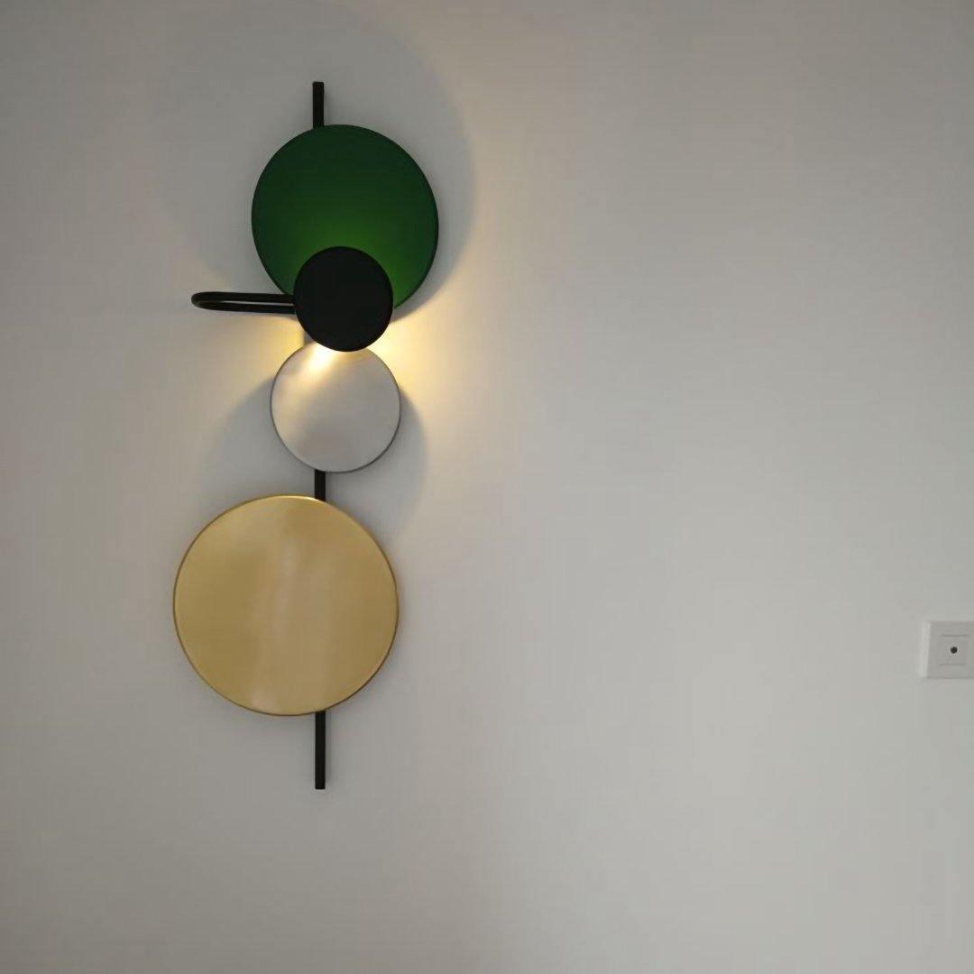 Selaaria zeitgenössische minimalistische Wandleuchte mit Stecker