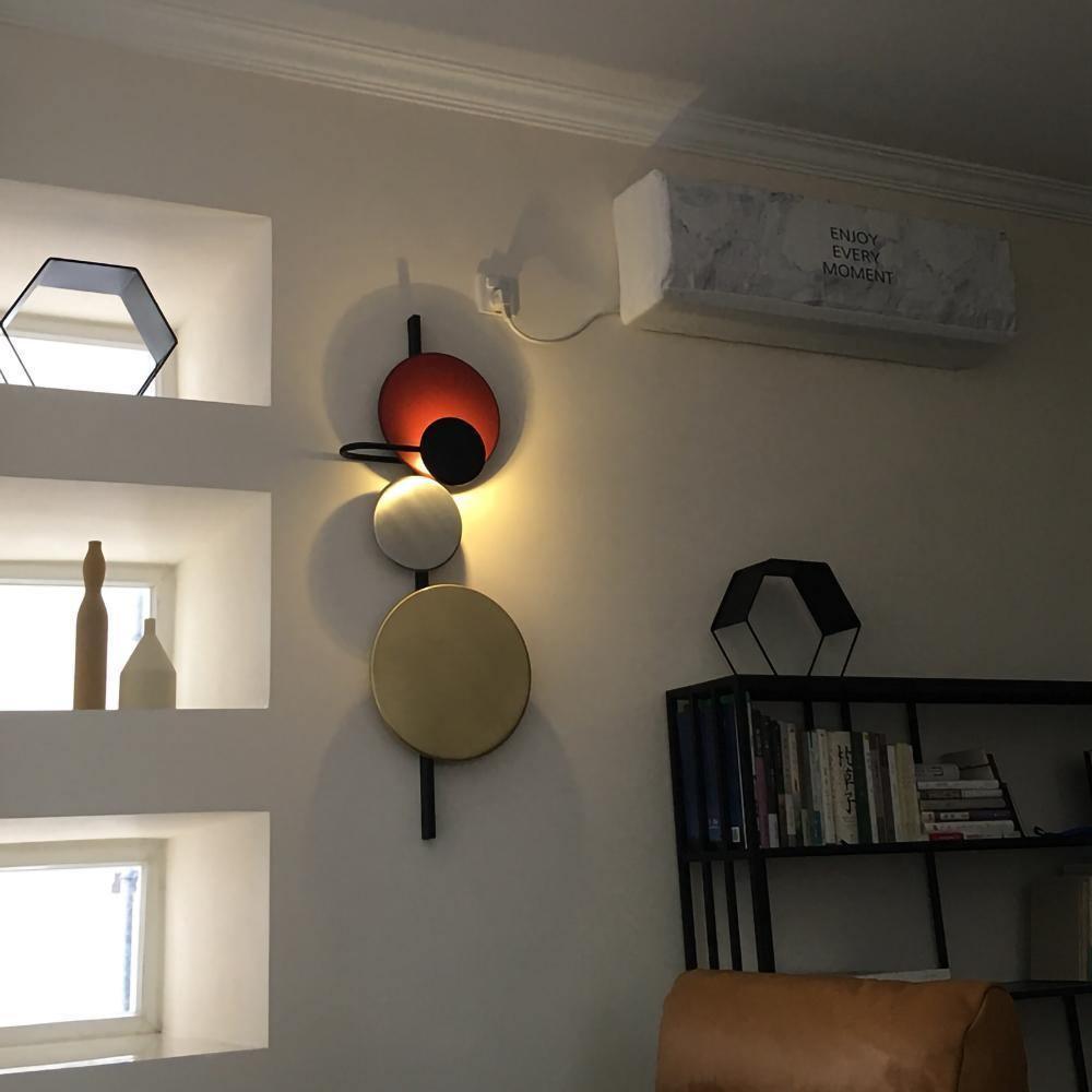 Selaaria zeitgenössische minimalistische Wandleuchte mit Stecker