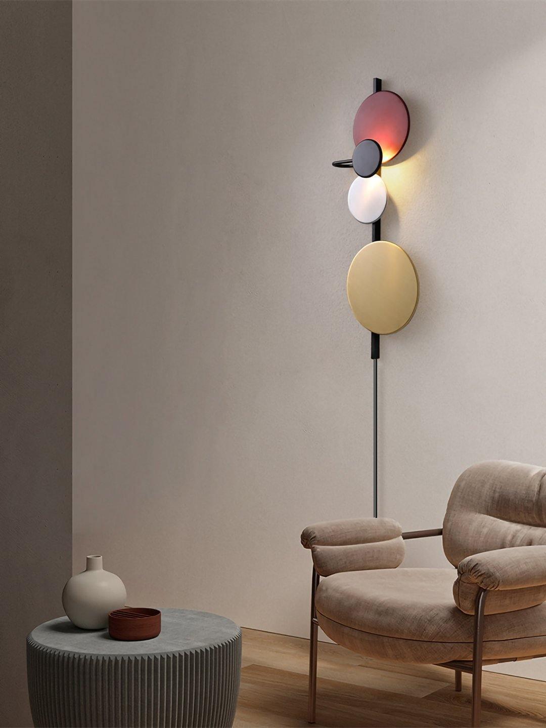 Selaaria zeitgenössische minimalistische Wandleuchte mit Stecker