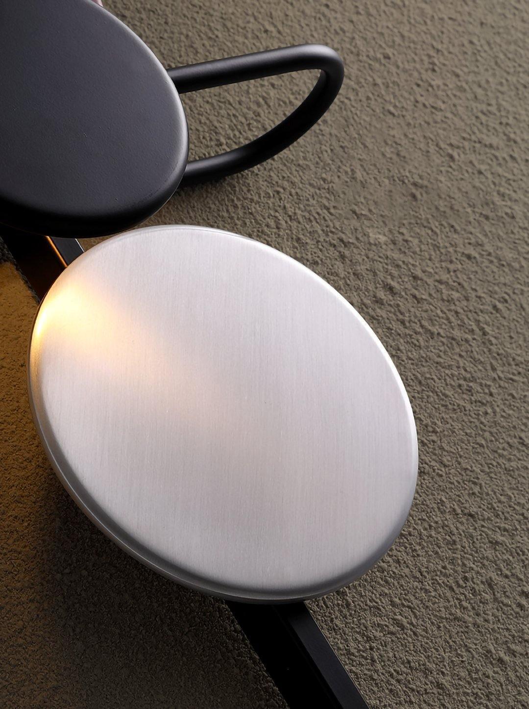 Selaaria zeitgenössische minimalistische Wandleuchte mit Stecker