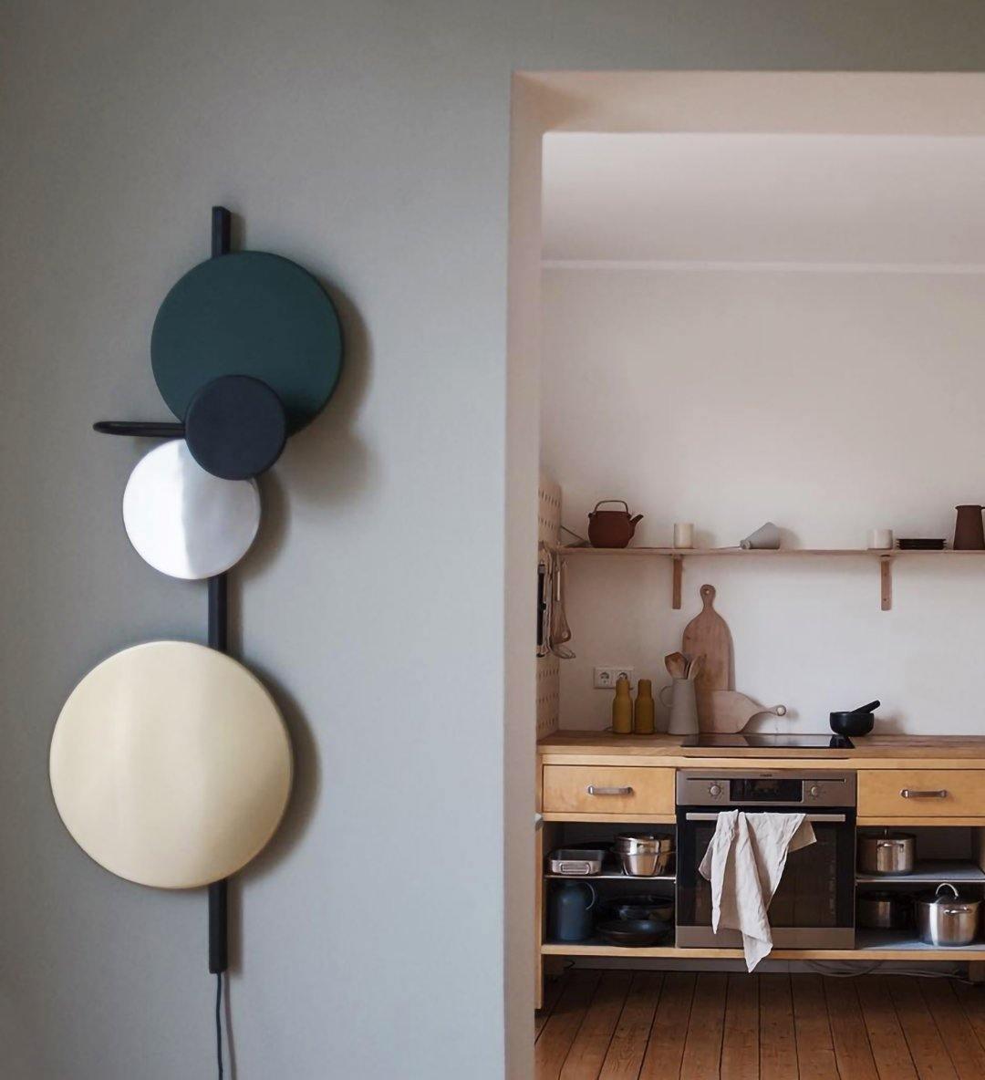 Selaaria zeitgenössische minimalistische Wandleuchte mit Stecker