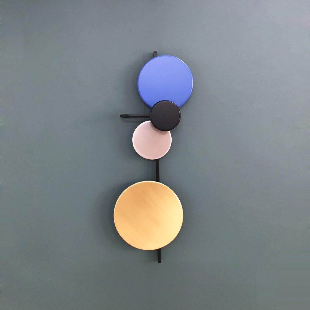 Selaaria zeitgenössische minimalistische Wandleuchte mit Stecker