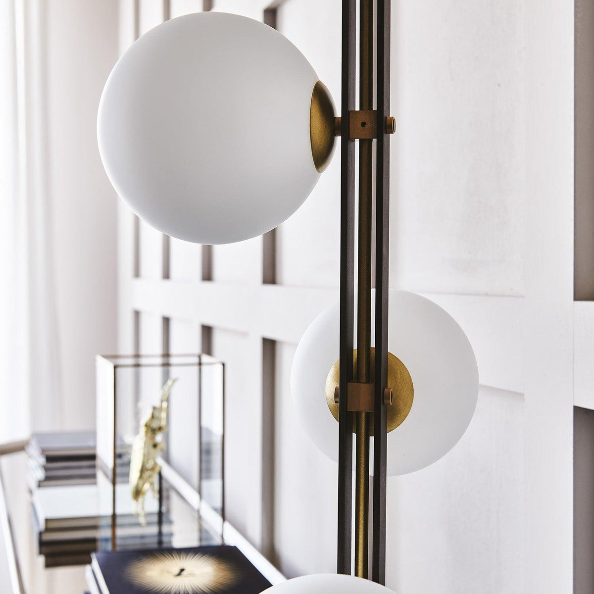 Eireneria elegante Stehleuchte aus Glas