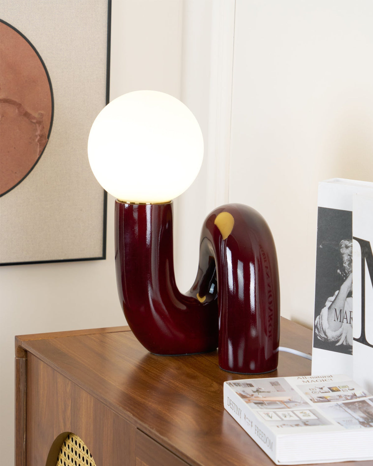 Soreeon Tischlampe Playful N-Form in Weiß