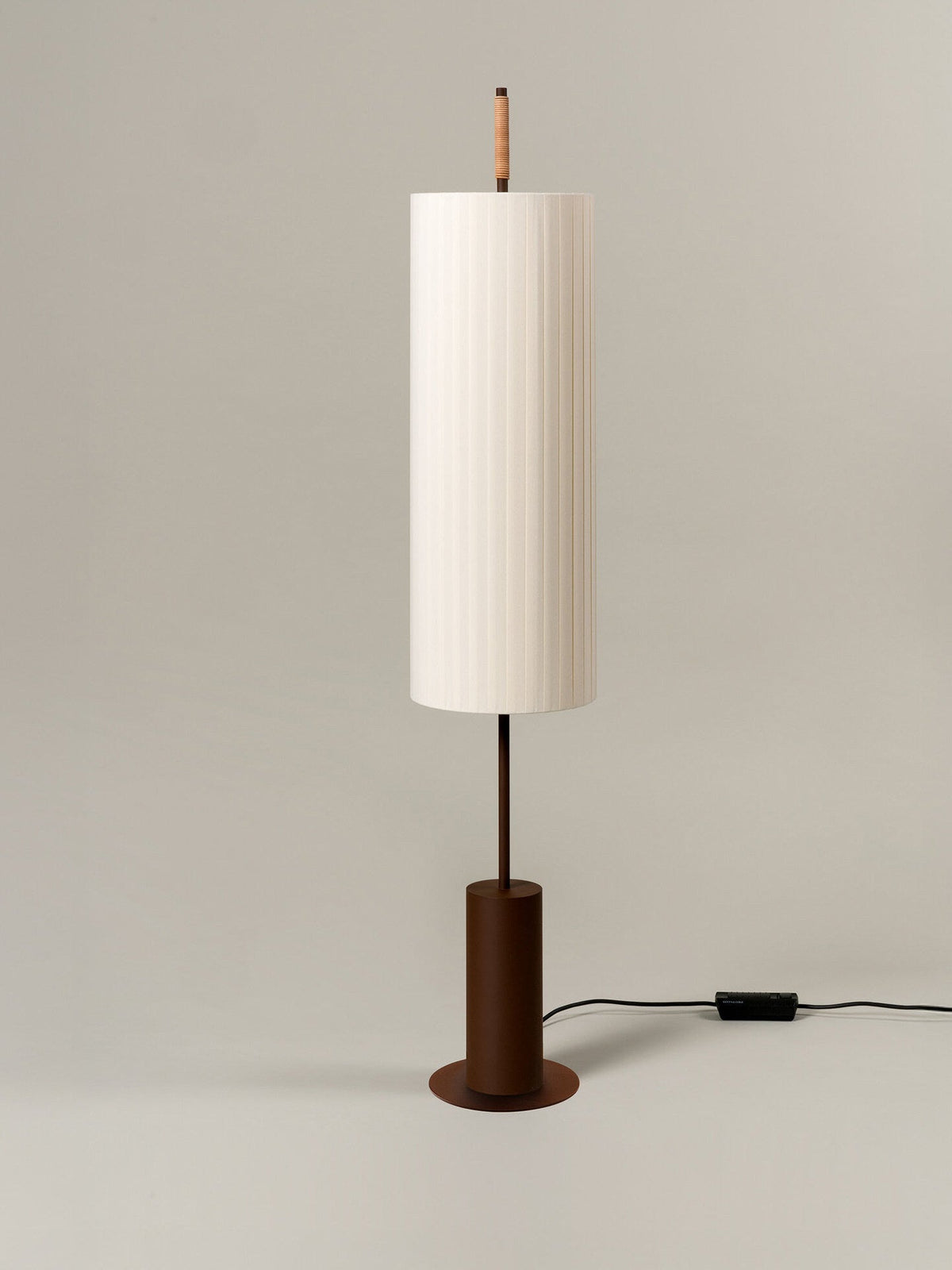 Novalise Zylinder-Stehleuchte mit Faltenwurf-Lampenschirm, zeitgenössisch minimalistisches Design für das Wohnzimmer