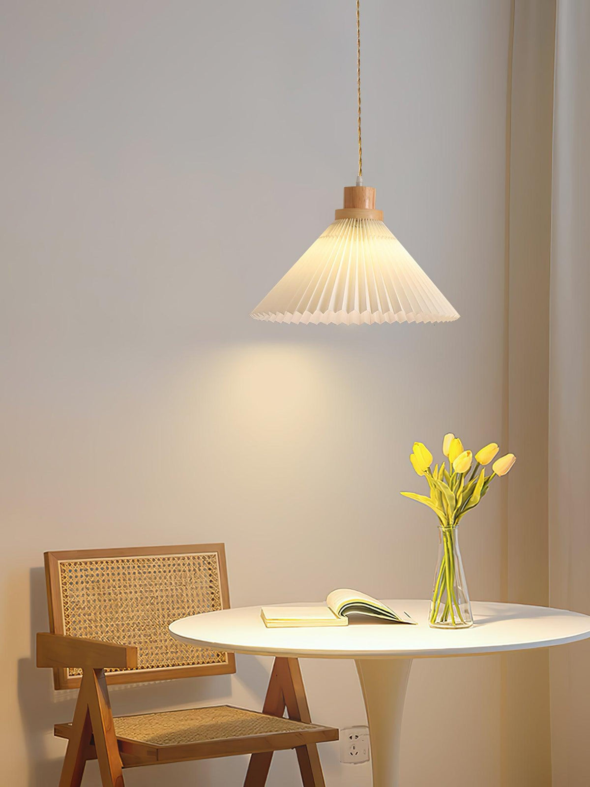 Rinisora moderne Pendelleuchte aus Holz
