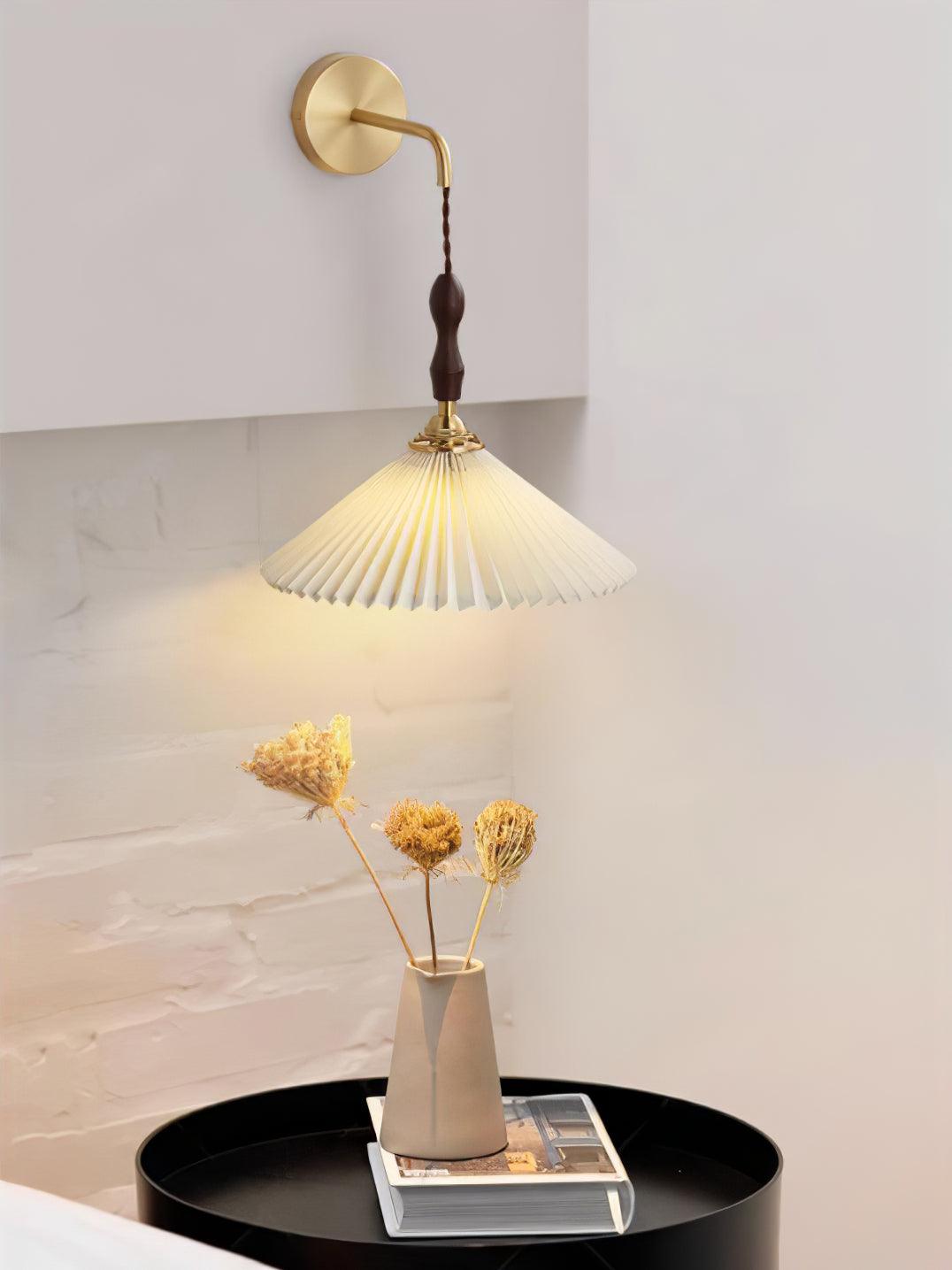 Mordan Premium Eleganz gefaltete Walnuss-Wandleuchte