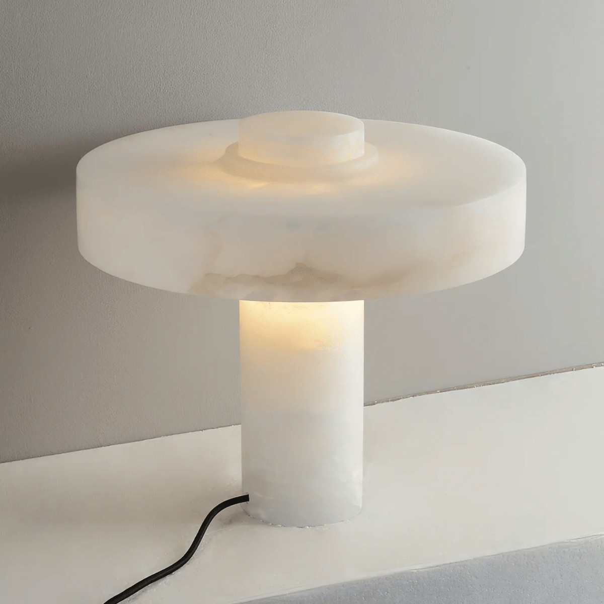 Eirenina Alabaster Tischleuchte