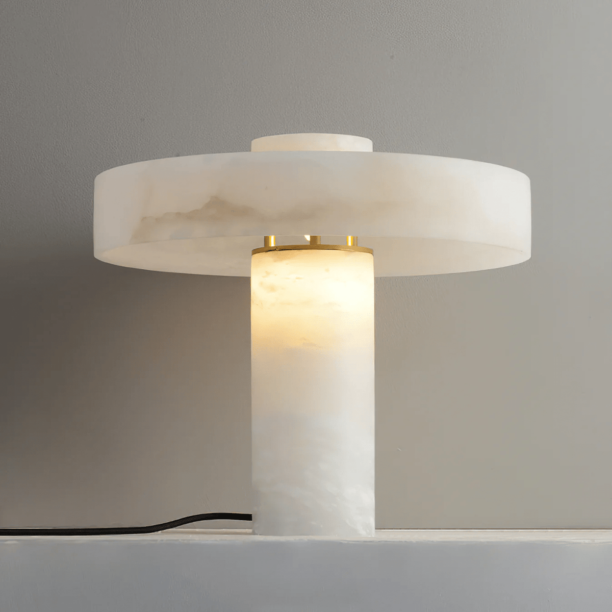 Eirenina Alabaster Tischleuchte