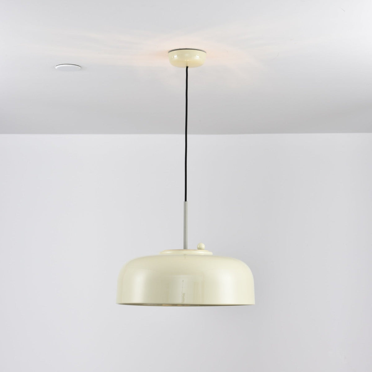 Wolvin zeitgenössische minimalistische Podgy Pendelleuchte