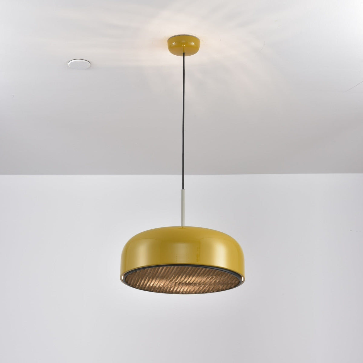 Wolvin zeitgenössische minimalistische Podgy Pendelleuchte