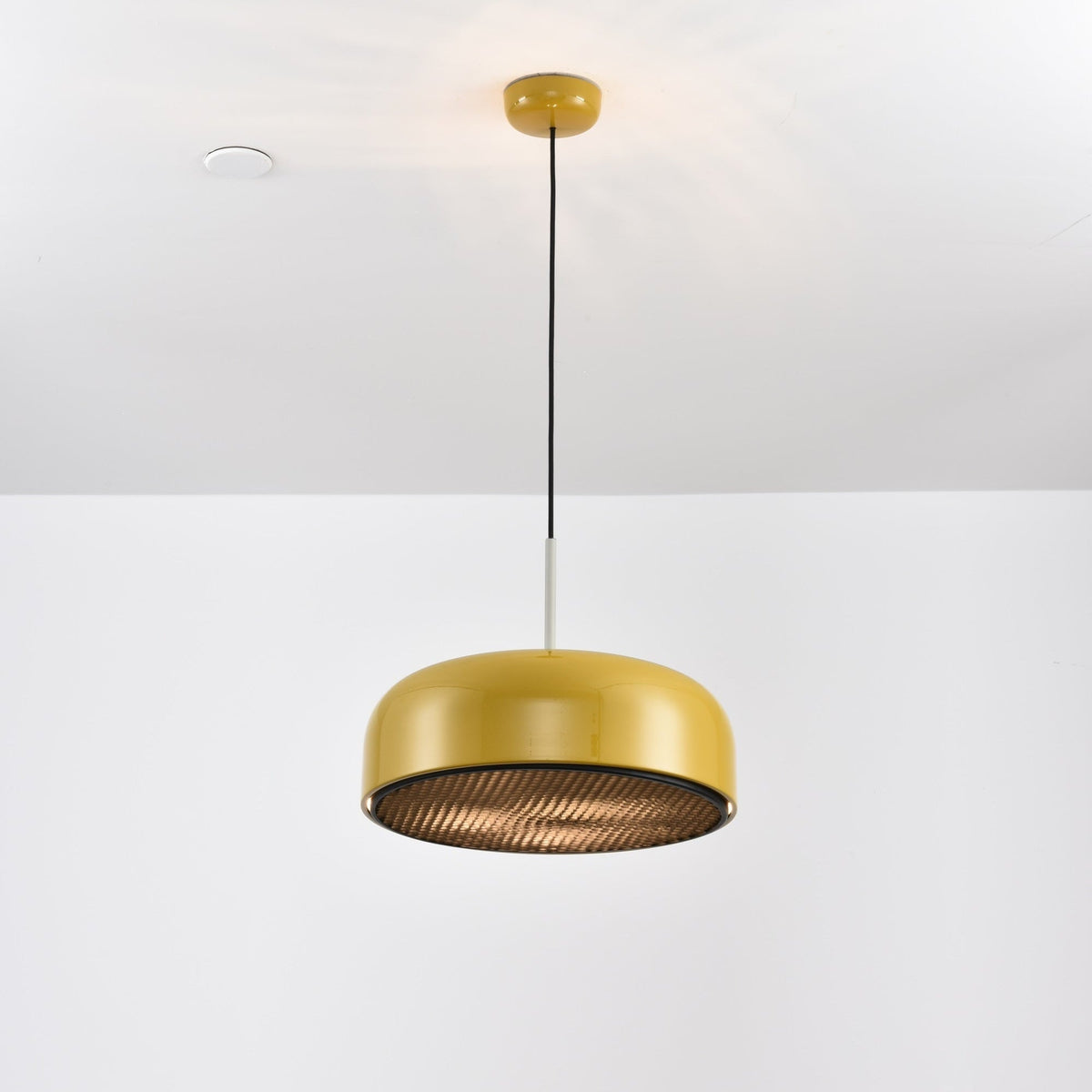Wolvin zeitgenössische minimalistische Podgy Pendelleuchte