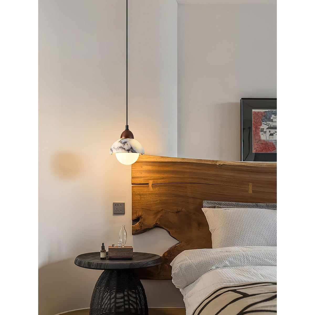 Sylivora Pendelleuchte aus Holz und Marmor